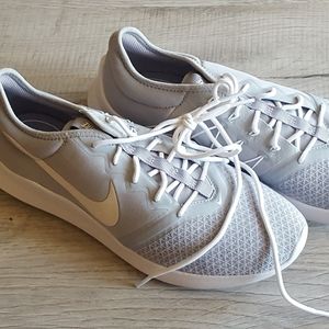 Mens Nike Shoe Grey Sneakers Size: 9
